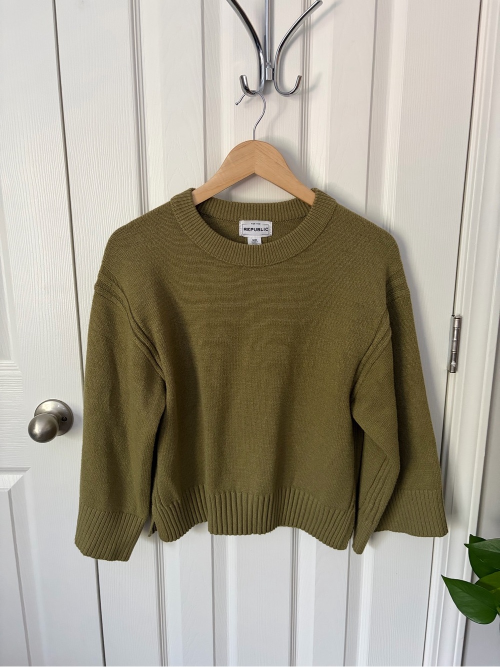 Green Olive Chartreuse Crewneck Sweater for Women